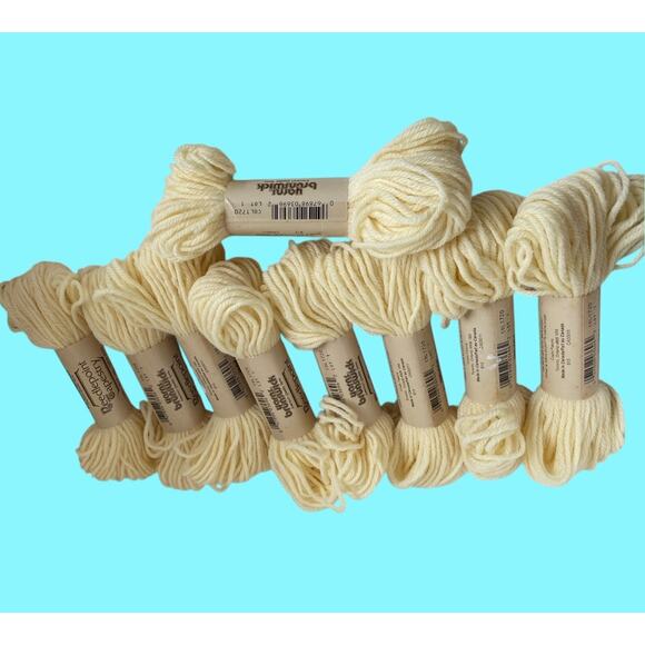 (9) 40 yd Skeins Brunswick Americas Quality Needlepoint Yarn Color 1720, Lot 1 - Picture 6 of 7